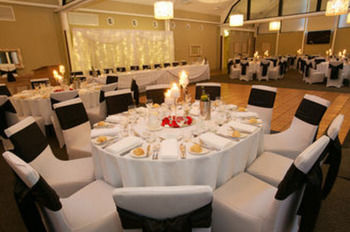 Caves Beachside Hotel - Accommodation Nelson Bay 41