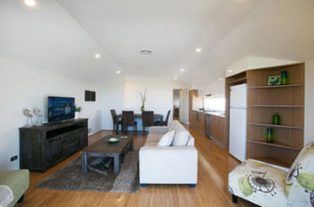 Caves Beachside Hotel - Accommodation Nelson Bay 47