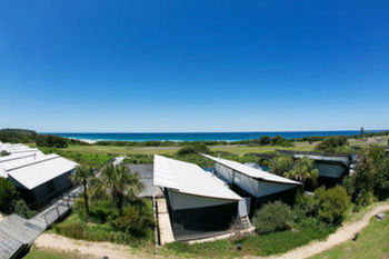 Caves Beachside Hotel - Accommodation Nelson Bay 54