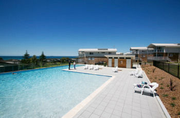 Caves Beachside Hotel - Accommodation Nelson Bay 57