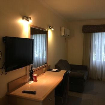 Eltham Gateway Hotel - Accommodation Nelson Bay 9