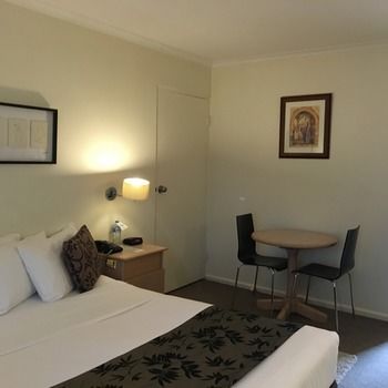 Eltham Gateway Hotel - Accommodation Nelson Bay 11