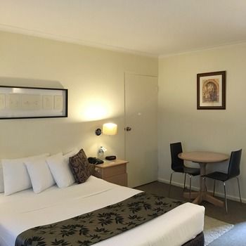 Eltham Gateway Hotel - Accommodation Nelson Bay 13