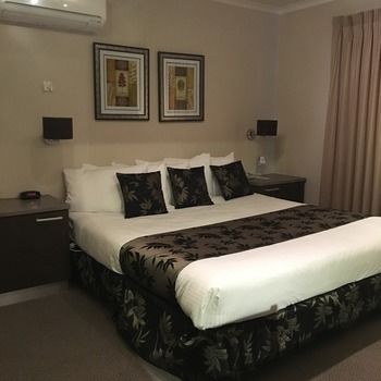 Eltham Gateway Hotel - Accommodation Nelson Bay 18