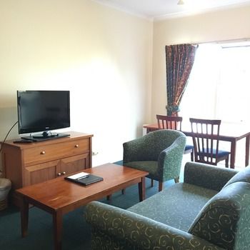 Eltham Gateway Hotel - Accommodation Nelson Bay 25
