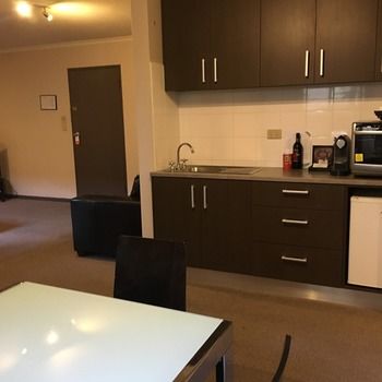 Eltham Gateway Hotel - Accommodation Nelson Bay 26