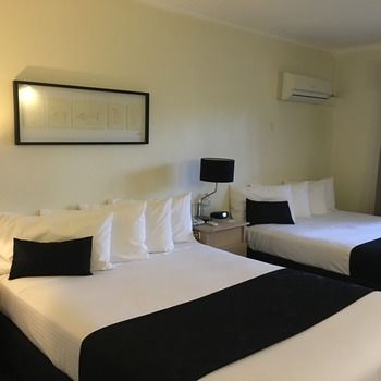 Eltham Gateway Hotel - Accommodation Nelson Bay 29