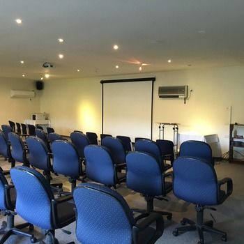 Eltham Gateway Hotel - Accommodation Nelson Bay 40