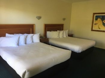 Eltham Gateway Hotel - Accommodation Nelson Bay 54