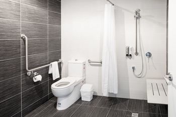 Lily Sands Inn - Accommodation Nelson Bay 1