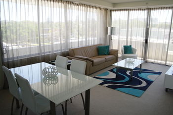 Monaco - Accommodation Nelson Bay 8