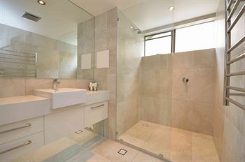Saks On Hastings - Accommodation Nelson Bay 3