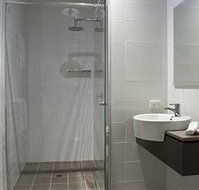 The Huskisson - Accommodation Nelson Bay