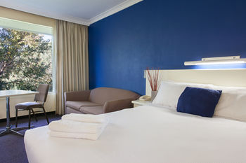 Ibis Styles Tamworth - Accommodation Nelson Bay 2