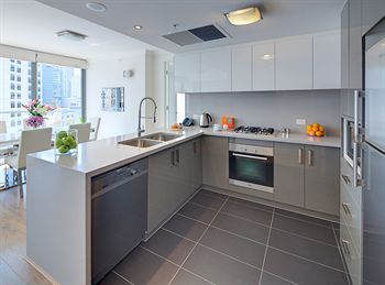 Zara Tower - Luxury Suites And Apartments - Accommodation Nelson Bay 0