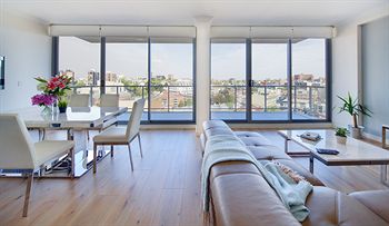 Zara Tower - Luxury Suites And Apartments - Accommodation Nelson Bay 9