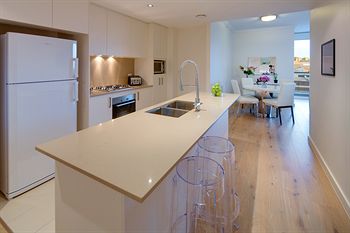 Zara Tower - Luxury Suites And Apartments - Accommodation Nelson Bay 26