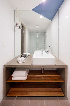 Zara Tower - Luxury Suites And Apartments - Accommodation Nelson Bay 50