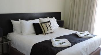 H Boutique Hotel - Nelson Bay Accommodation.com 13
