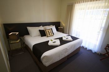 H Boutique Hotel - Nelson Bay Accommodation.com 43