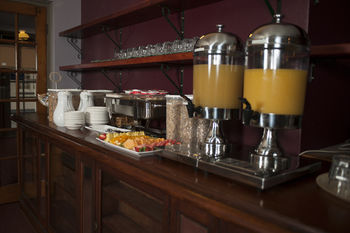 Colonial Terrace Motor Inn - Accommodation Nelson Bay 10