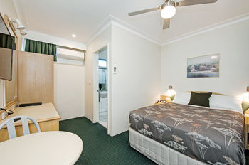 Colonial Terrace Motor Inn - Accommodation Nelson Bay 25