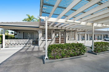 Colonial Terrace Motor Inn - Accommodation Nelson Bay 30