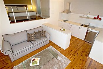 Wine Country Villas - Accommodation Nelson Bay 3