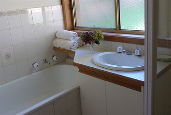 Australian Home Away @ Doncaster Andersons Creek 2 - Accommodation Nelson Bay 0
