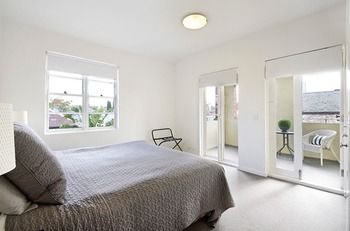 Albert Road Serviced Apartments - Accommodation Nelson Bay 0