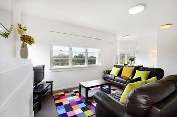 Albert Road Serviced Apartments - Accommodation Nelson Bay 3