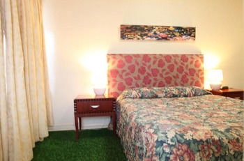 Carnegie Motor Inn - Accommodation Nelson Bay 5