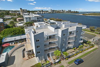 Sandy Shores Luxury Holiday Units - Accommodation Nelson Bay 1