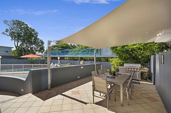 Sandy Shores Luxury Holiday Units - Accommodation Nelson Bay 3