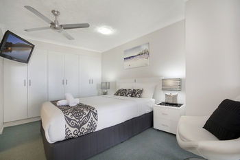 Sandy Shores Luxury Holiday Units - Accommodation Nelson Bay 16