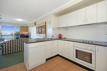 Sandy Shores Luxury Holiday Units - Accommodation Nelson Bay 23