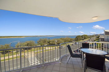 Sandy Shores Luxury Holiday Units - Accommodation Nelson Bay 41