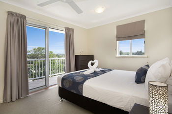 Sandy Shores Luxury Holiday Units - Accommodation Nelson Bay 45