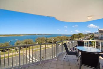Sandy Shores Luxury Holiday Units - Accommodation Nelson Bay 72