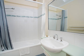 Ingenia Holidays Lake Macquarie - Accommodation Nelson Bay 14