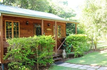 Sunshine Valley Cottages - Accommodation Nelson Bay 10