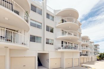 Bayviews & Harbourview Holiday Apartments - Accommodation Nelson Bay 0