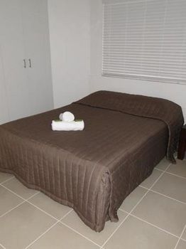 Bayviews & Harbourview Holiday Apartments - Accommodation Nelson Bay 1