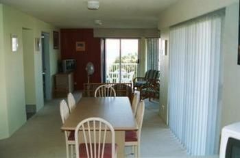 Bayviews & Harbourview Holiday Apartments - Accommodation Nelson Bay 7