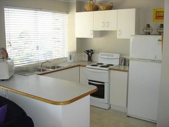 Bayviews & Harbourview Holiday Apartments - Accommodation Nelson Bay 8