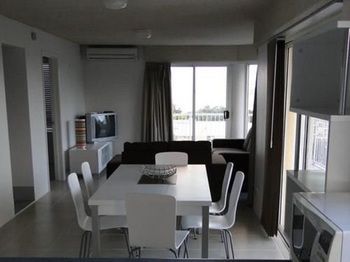 Bayviews & Harbourview Holiday Apartments - Accommodation Nelson Bay 9
