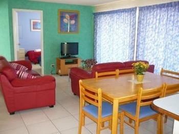 Bayviews & Harbourview Holiday Apartments - Accommodation Nelson Bay 11