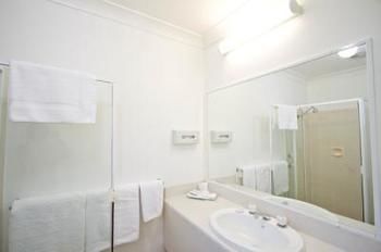 Branxton House Motel, Hunter Valley - Accommodation Nelson Bay 3