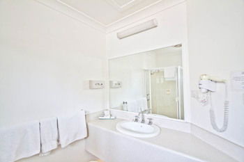 Branxton House Motel, Hunter Valley - Accommodation Nelson Bay 7
