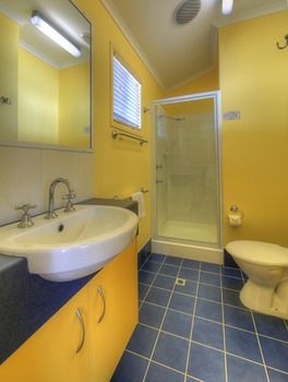 Alex Beach Cabins - Accommodation Nelson Bay 2